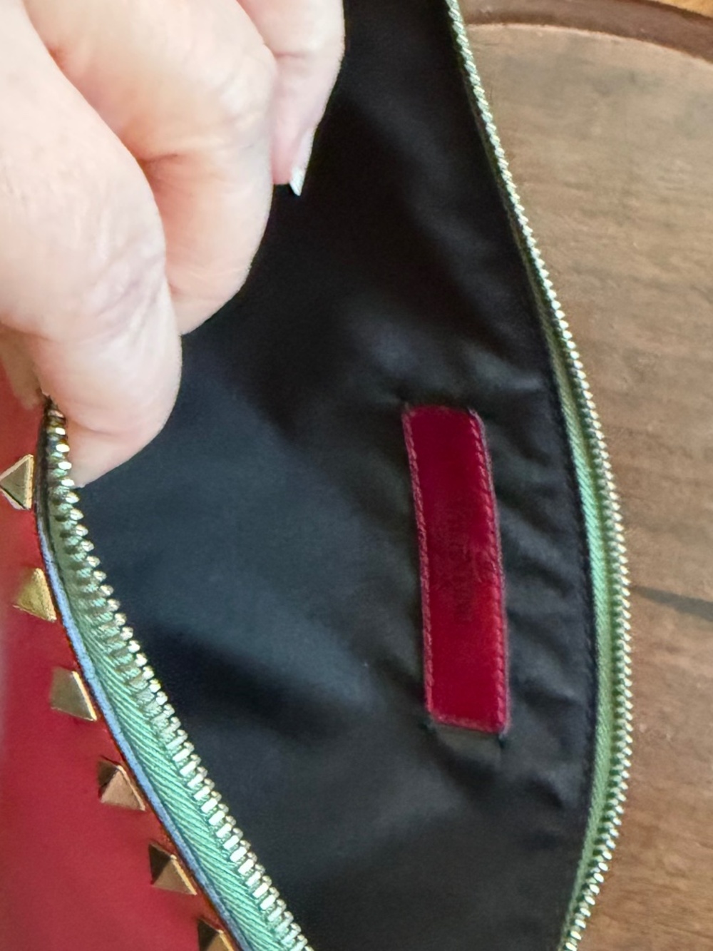 Valentino Garavani Red Rockstud Clutch ❤️ - Picture 7 of 15